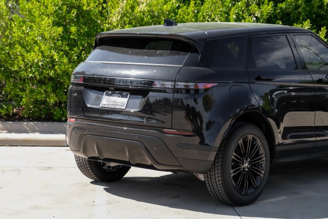 New 2026 Santorini Black Land Rover S image 14