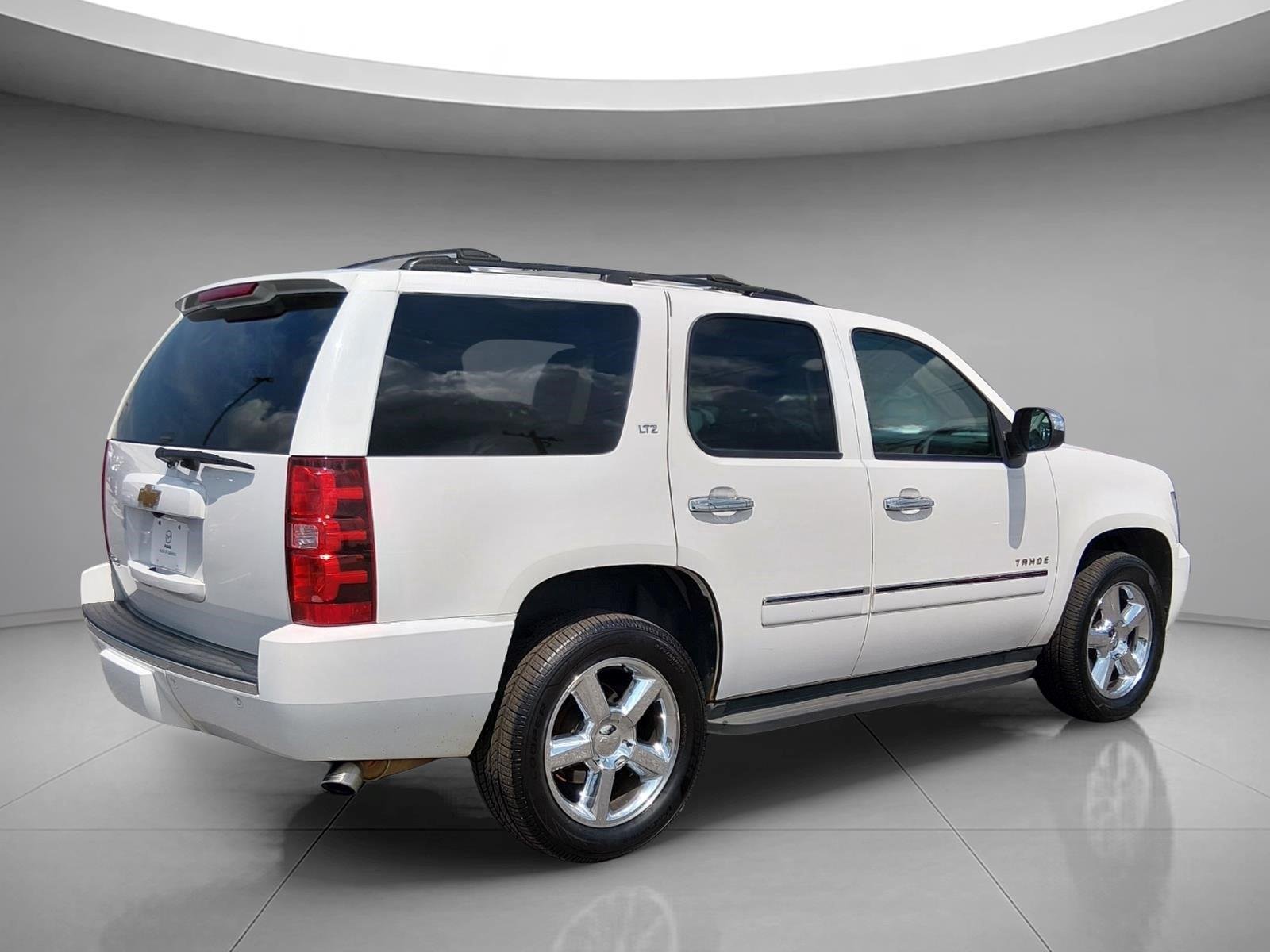 Used 2013 Summit White Chevrolet LTZ image 5