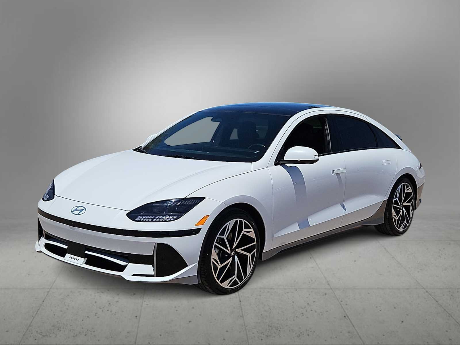 Certified Used 2024 Serenity White Hyundai Limited image 4