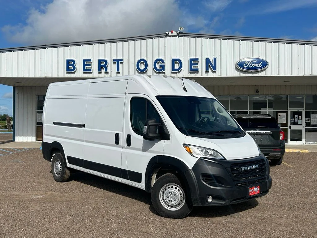 Used 2025 White Ram High Roof image 1