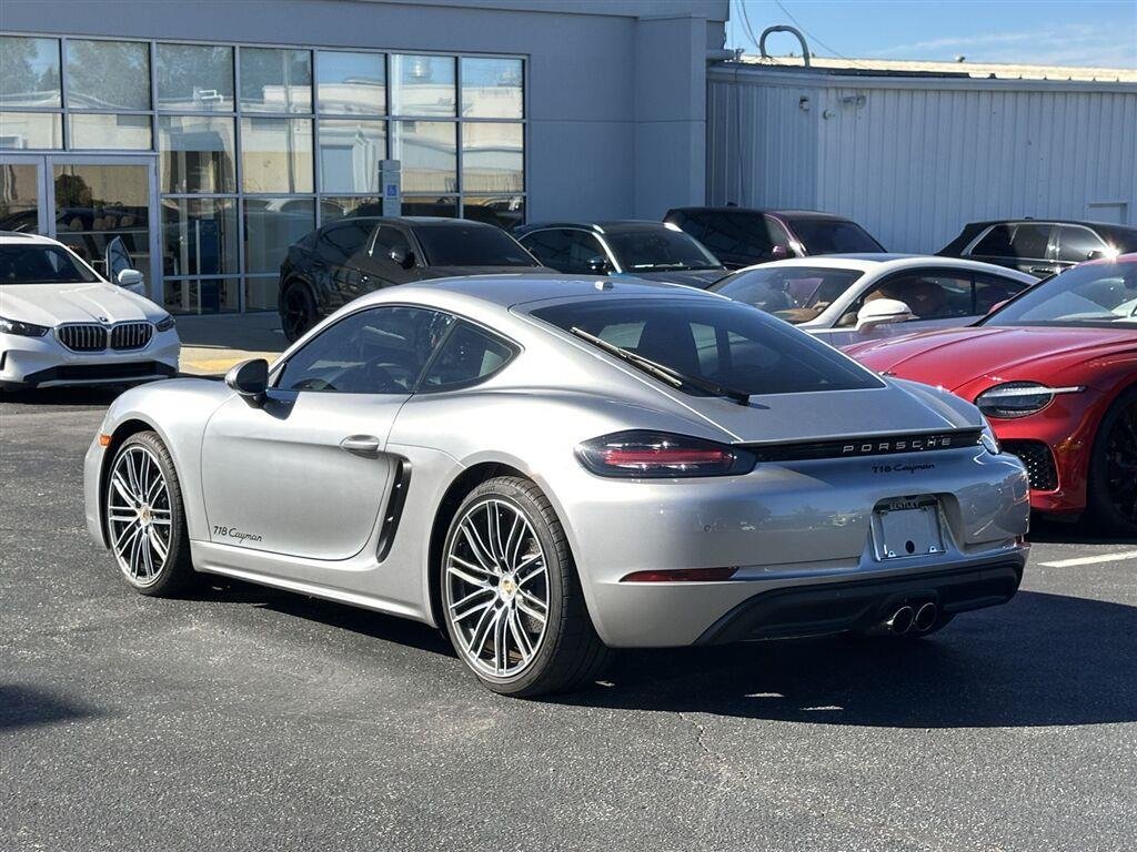 Used 2024  Porsche Style Edition image 3