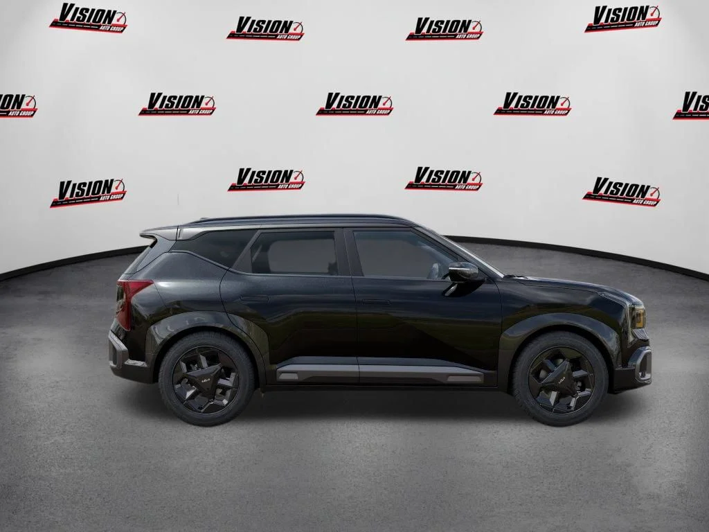 New 2027 Black Kia X-Line S image 7