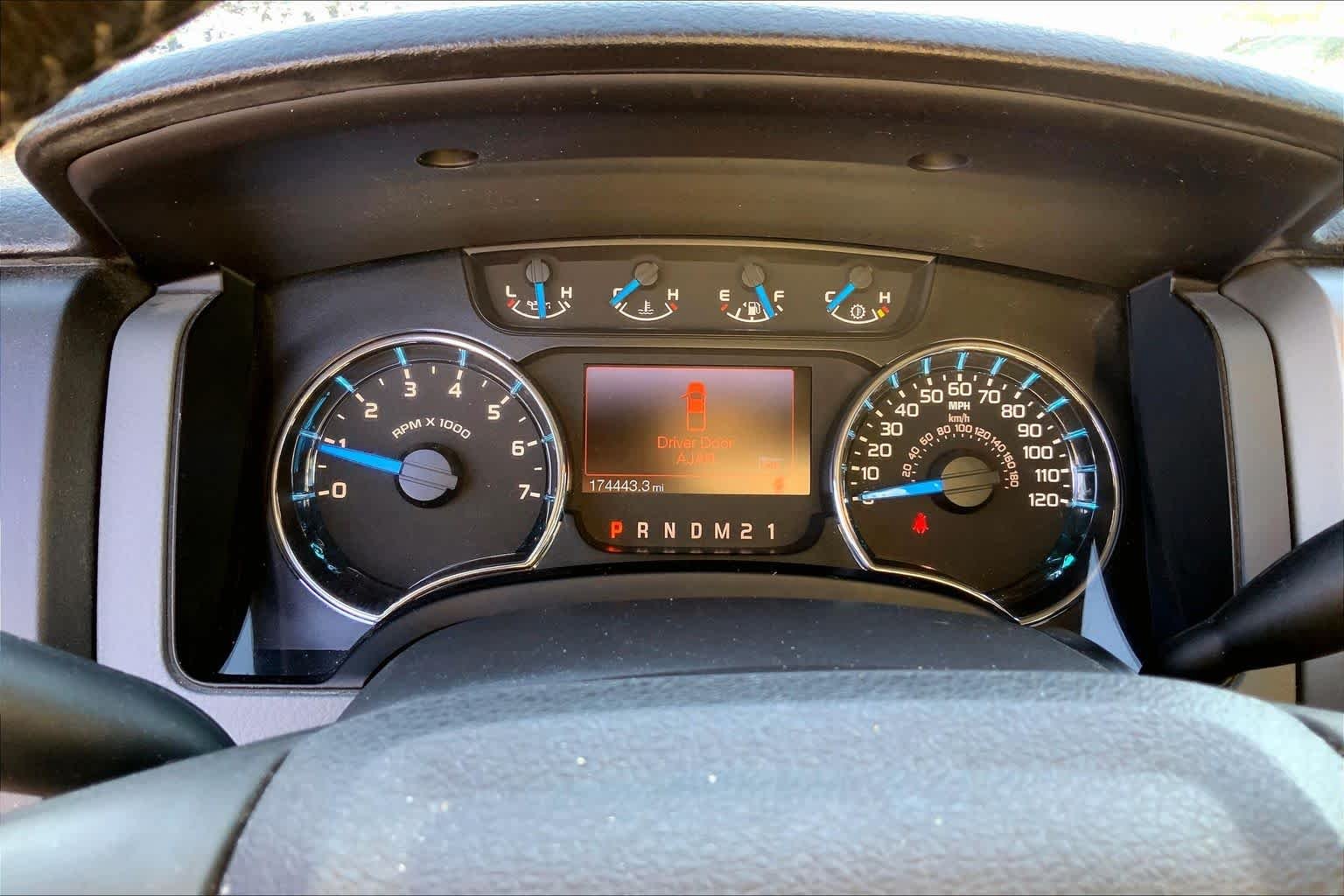 Used 2014 Blue Flame Metallic Ford XLT image 23