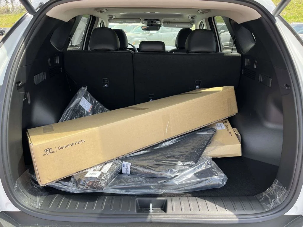 New 2026 White Hyundai SEL Premium image 7