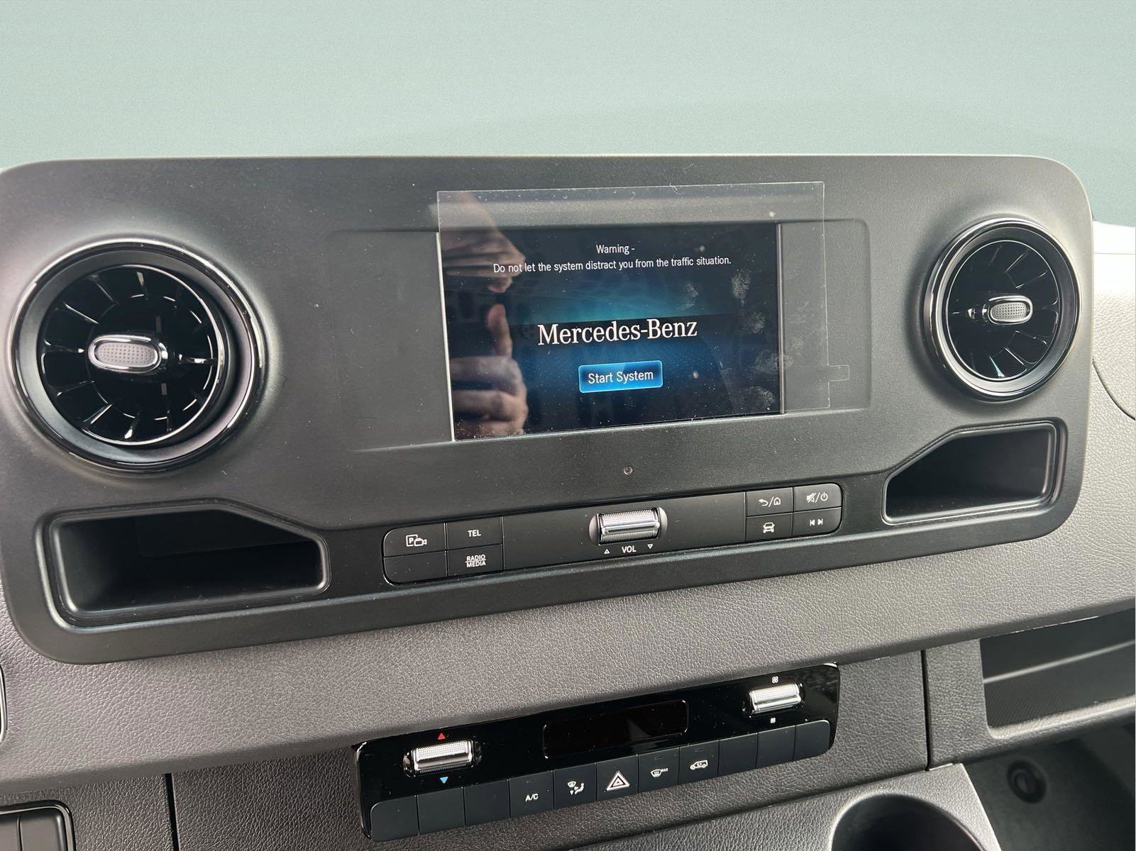 Used 2024 Arctic White Mercedes-Benz  image 34
