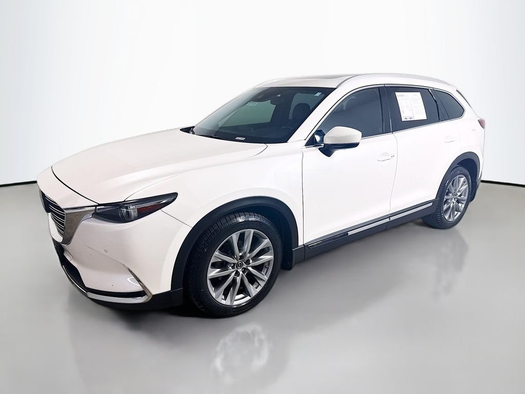 Used 2018 Snowflake White Pearl Mica Mazda Signature image 3