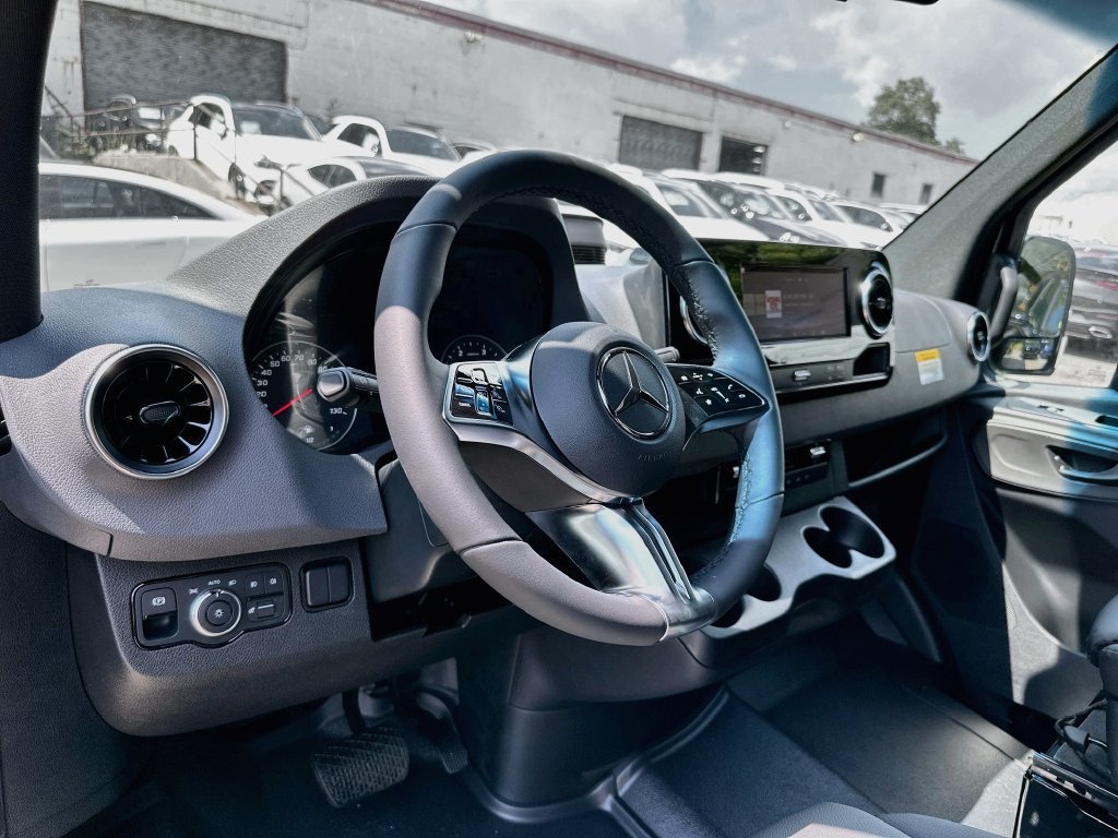 New 2026 Obsidian Black Metallic Mercedes-Benz Crew 144 WB image 37
