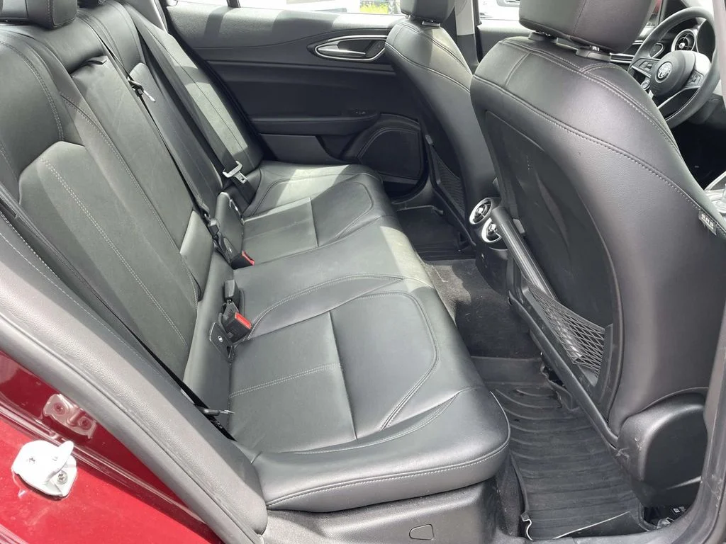 Used 2017 Red Metallic Alfa Romeo Base image 19