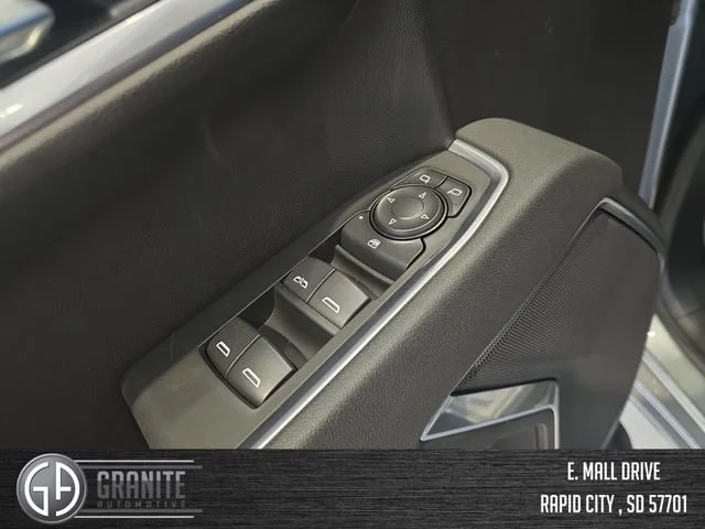 New 2026 Sterling Metallic GMC Elevation image 12