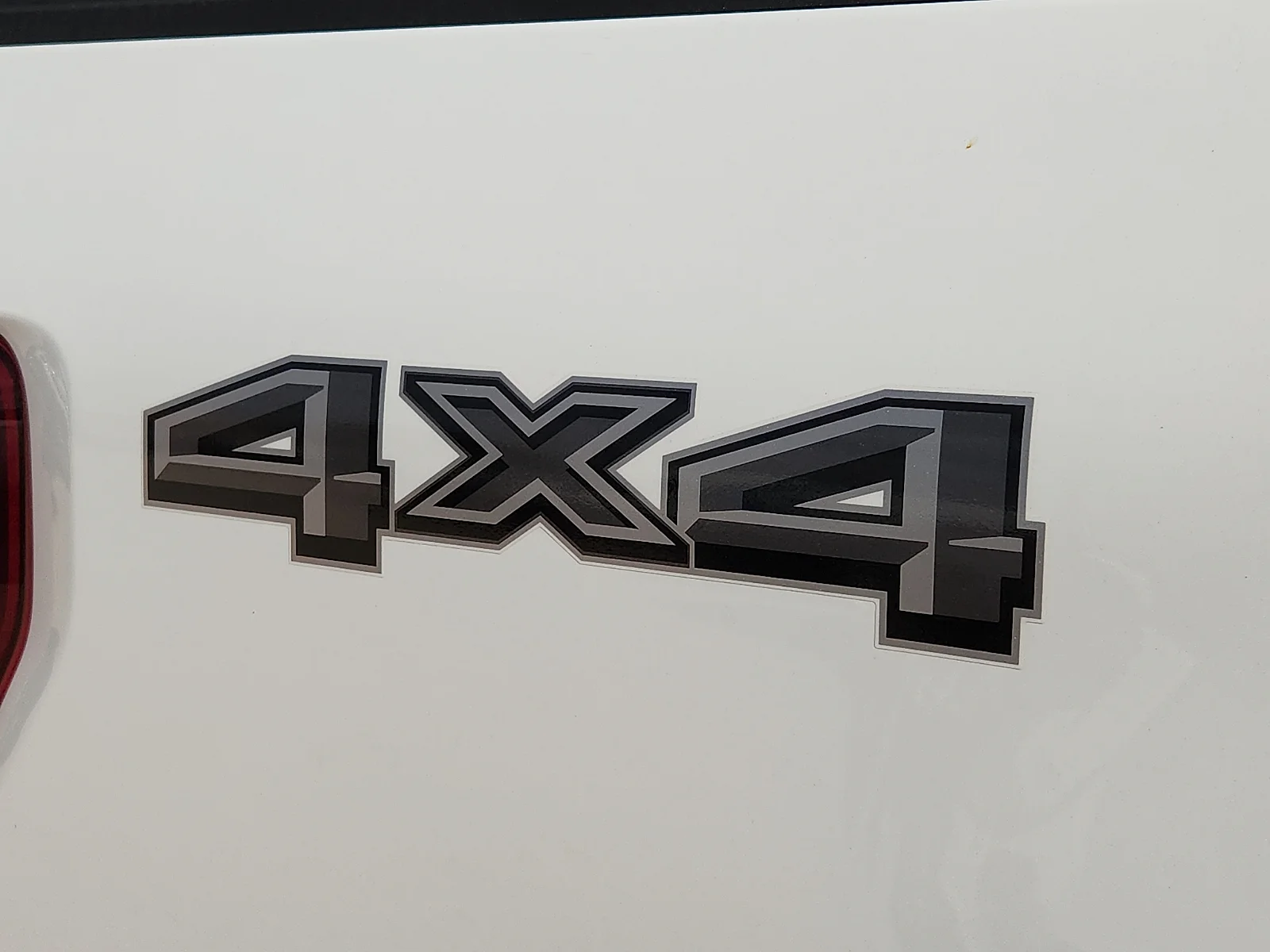New 2026 Oxford White Ford XLT image 11