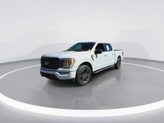 Used 2022 White Ford XLT image 4