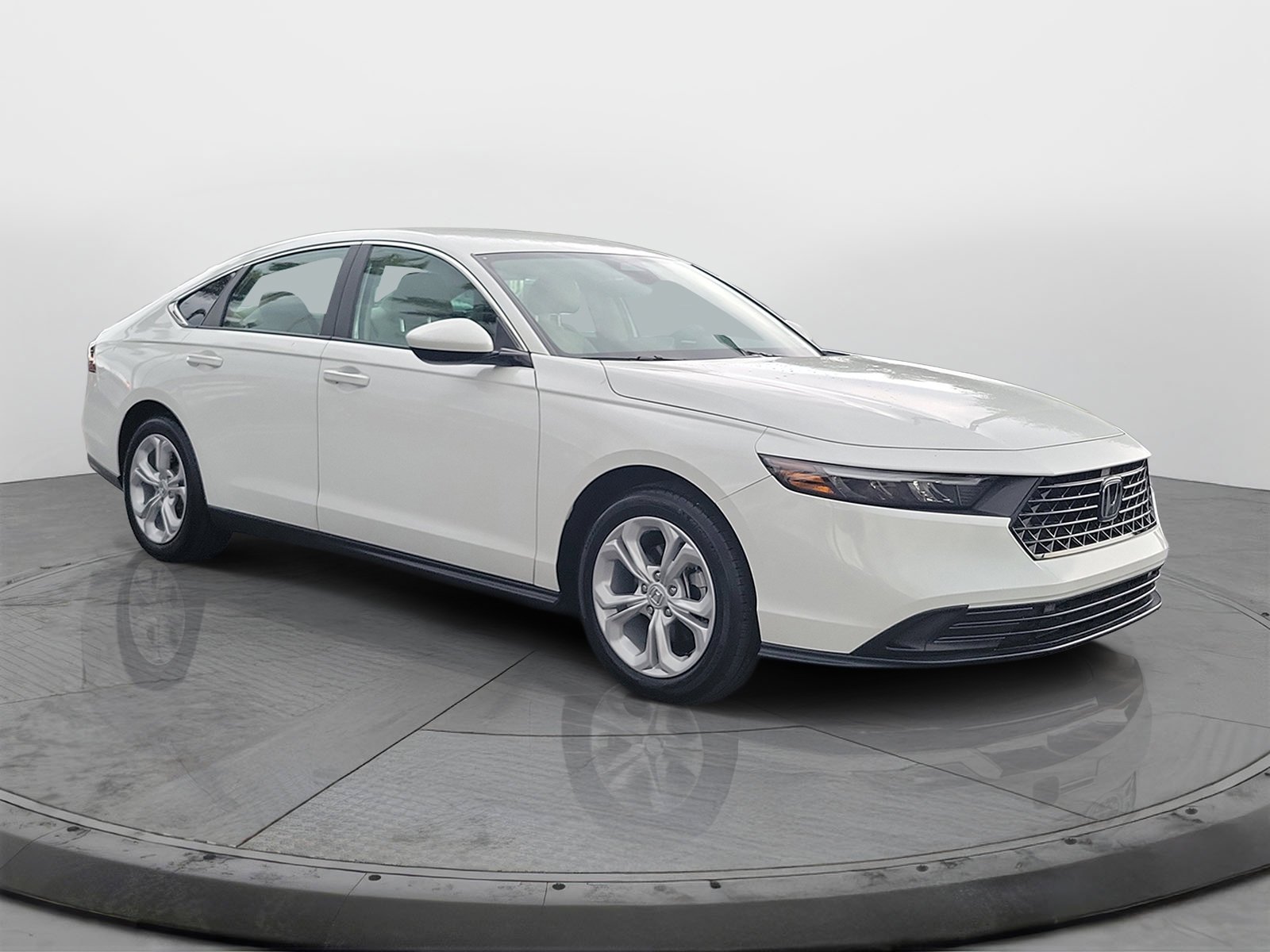 2025 Honda Accord LX - Photo 31