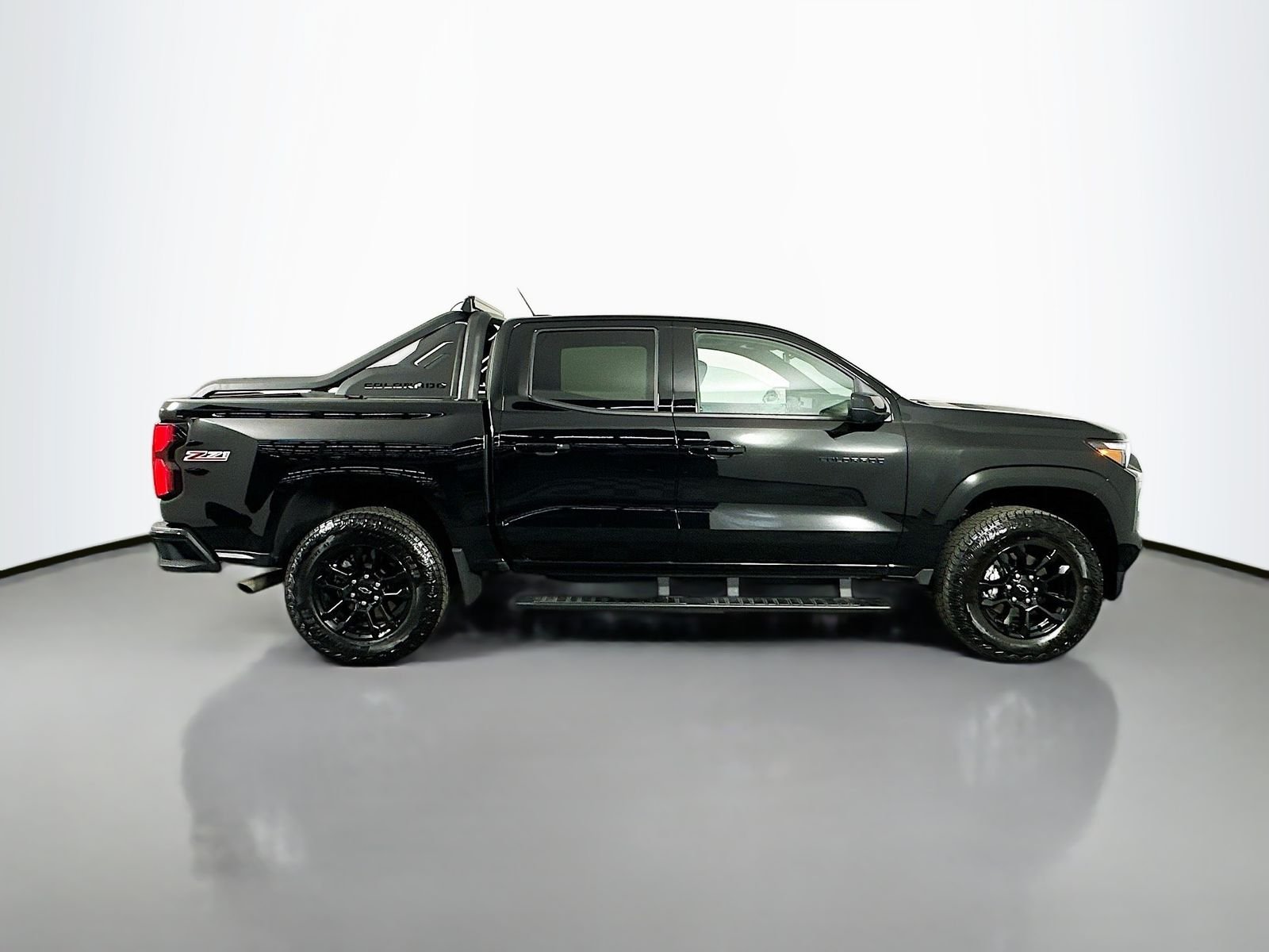 Used 2025 Black Chevrolet Z71 image 8