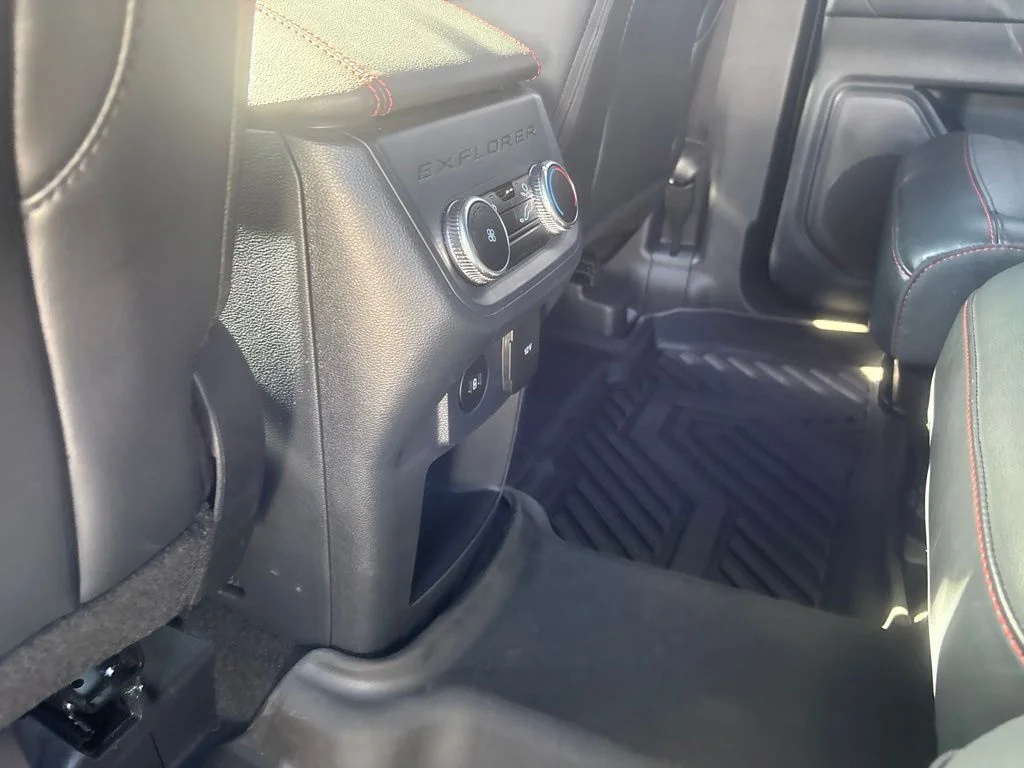 Used 2025 Black Ford ST-Line image 32