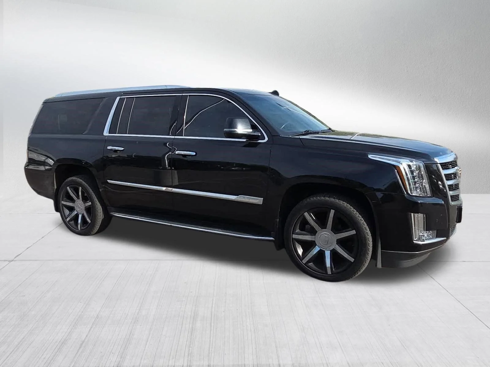 Used 2016 Cadillac Escalade ESV Luxury with VIN 1GYS4HKJ8GR373269 for sale in Vadnais Heights, Minnesota