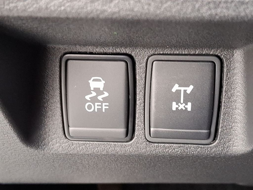 2026 Nissan Frontier — photo 18