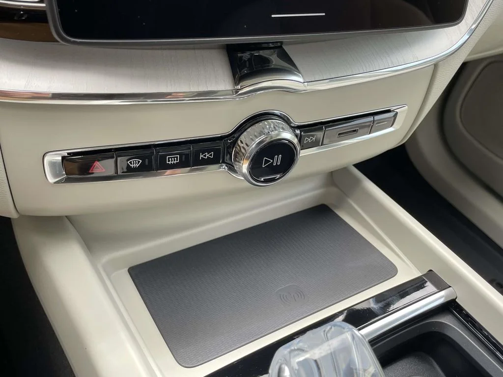 New 2026 Denim Blue Metallic Volvo Ultra image 20