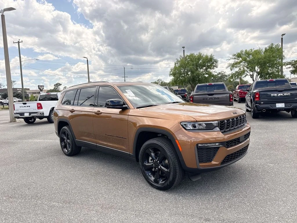 New 2026 Copper Shino Metallic Clear-Coat Exterior Paint Jeep Limited image 1