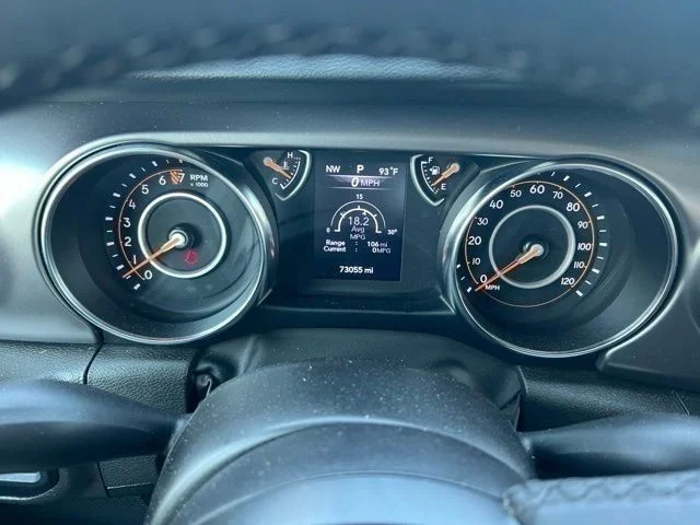 Used 2023 Gray Jeep Sport S image 31