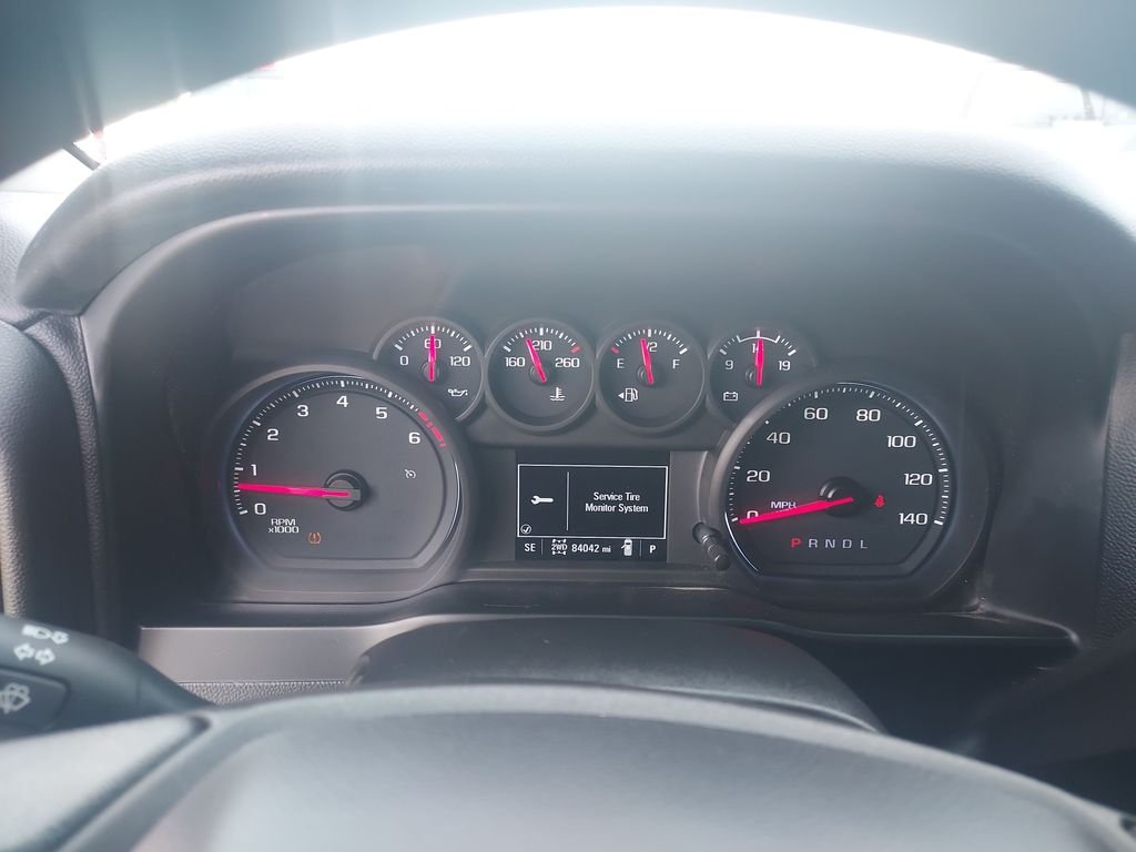 Used 2020 White Chevrolet Custom image 18