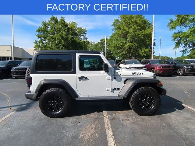 Used 2022 White Jeep Willys image 6