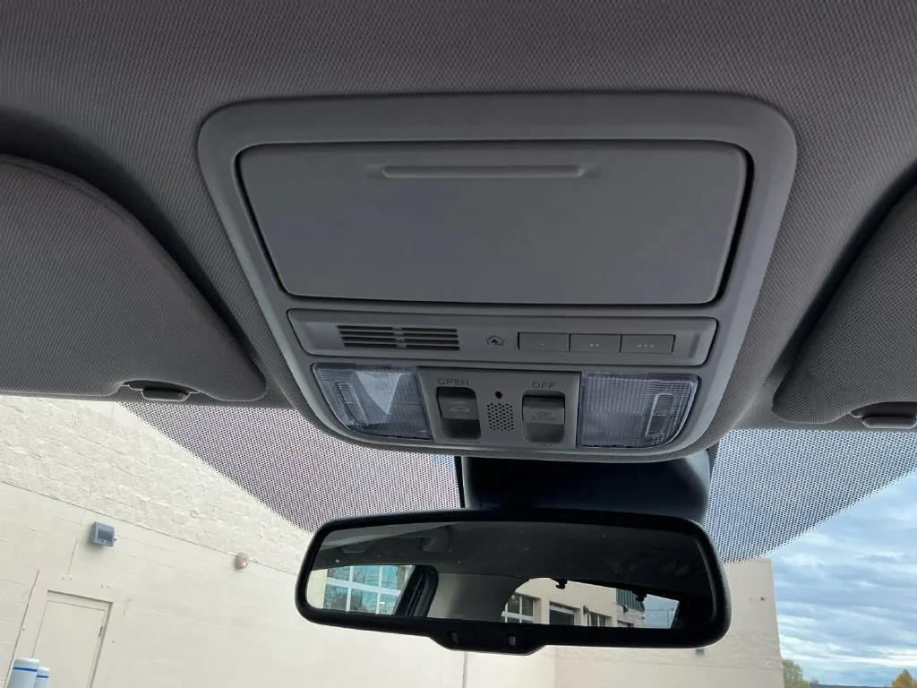 Used 2014 Silver Honda EX-L image 35