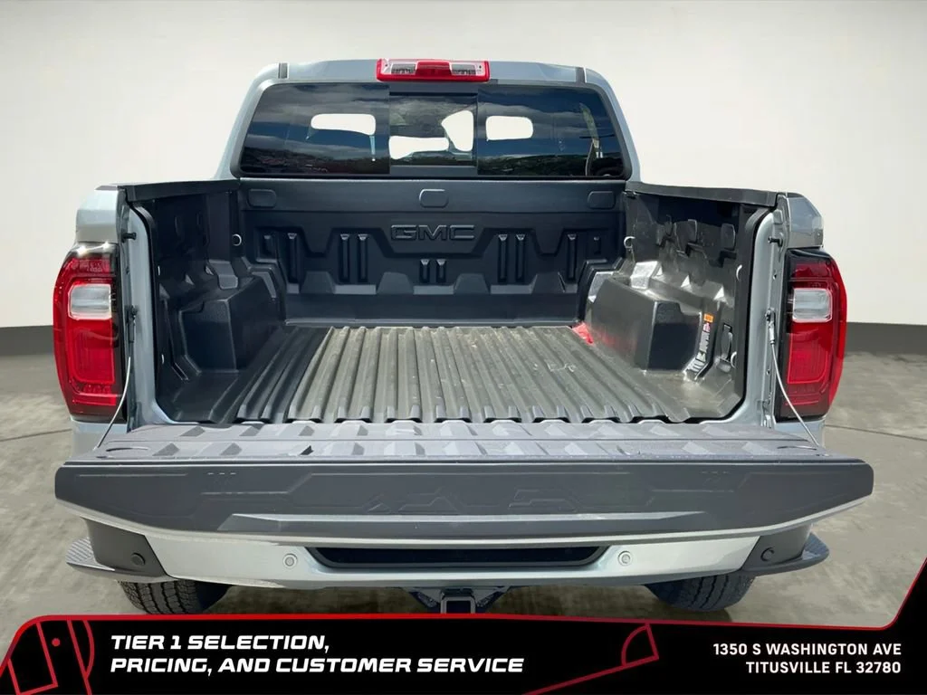New 2026 Sterling Metallic GMC Elevation image 20