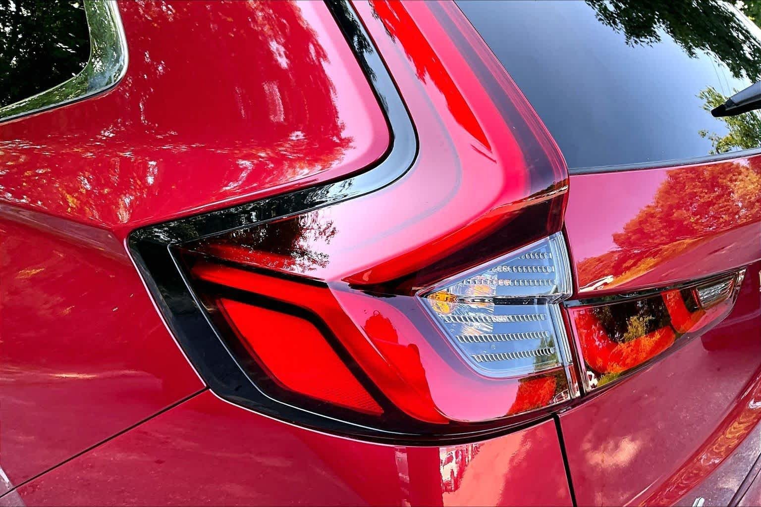 Used 2026 Radiant Red Metallic Honda EX-L image 27