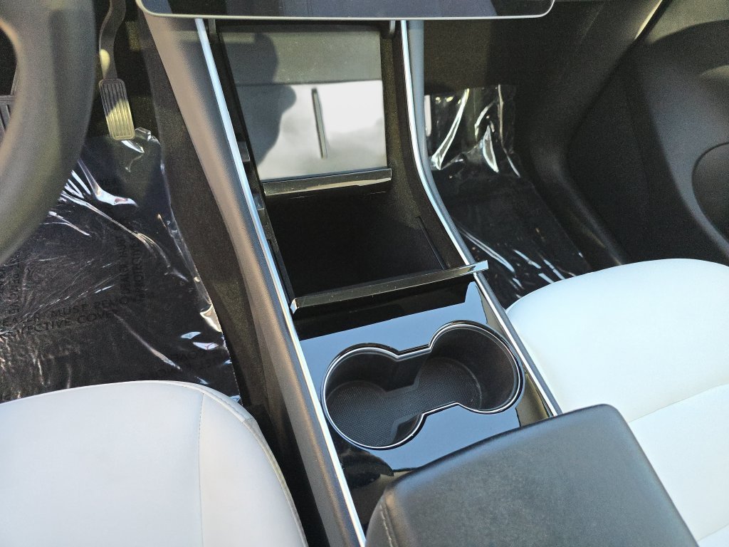 Used 2020 White Tesla Long Range image 31