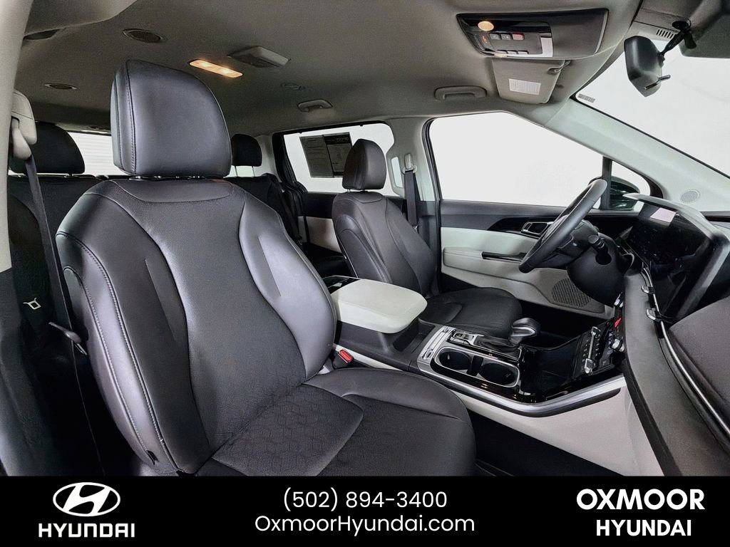 Used 2024 Aurora Black Pearl Kia SX image 29