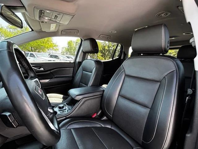 2023 GMC Acadia SLT - Photo 8