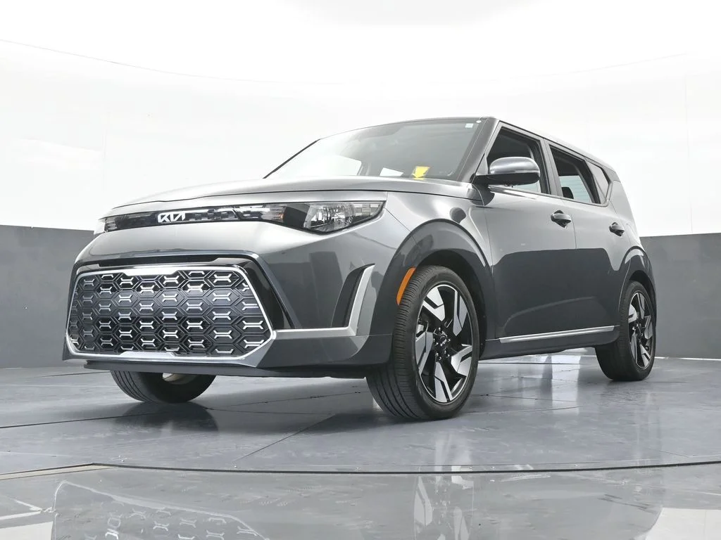 Used 2024 Gravity Gray Kia GT-Line image 51