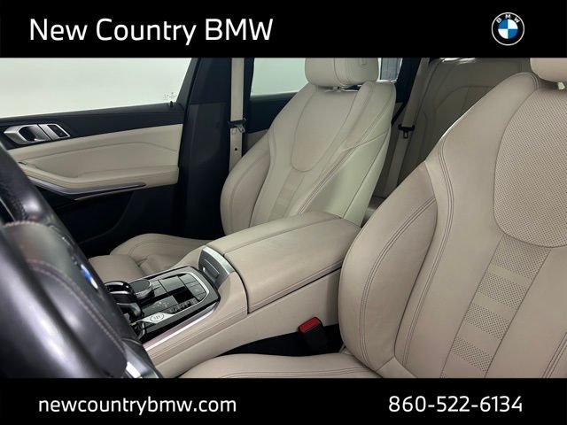 Used 2021 Arctic Grey Metallic BMW xDrive40i image 25