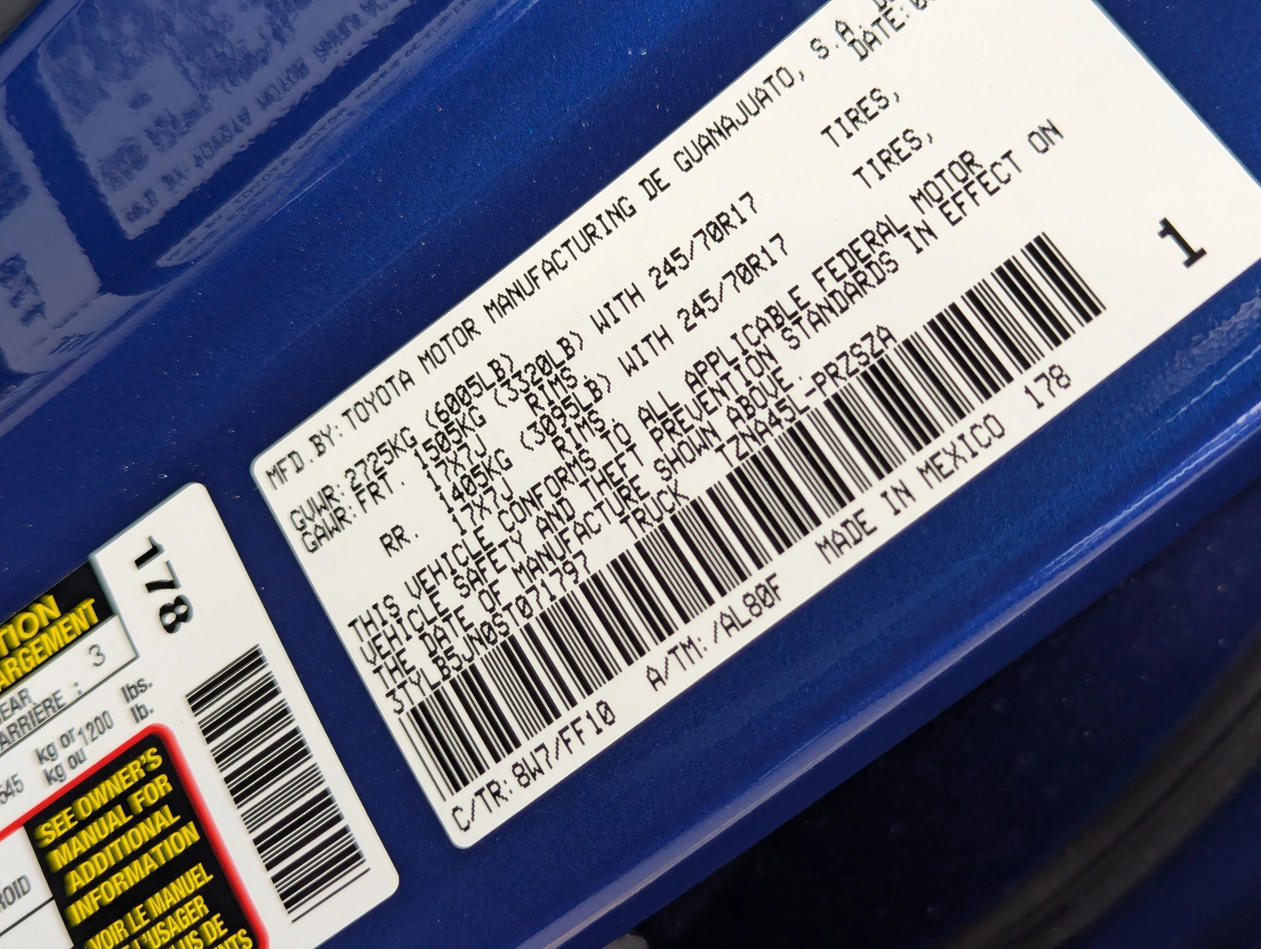 Used 2025 Blue Crush Metallic Toyota SR5 image 41