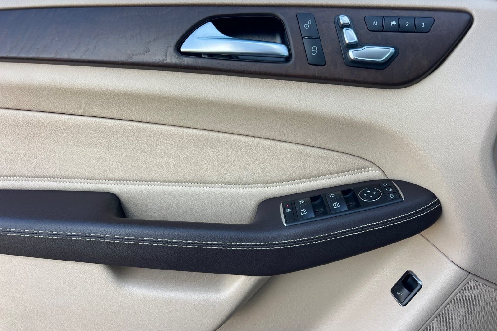 Used 2016 Black Mercedes-Benz 350 image 14