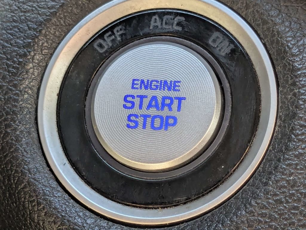 Used 2020 Blue Hyundai Value image 37