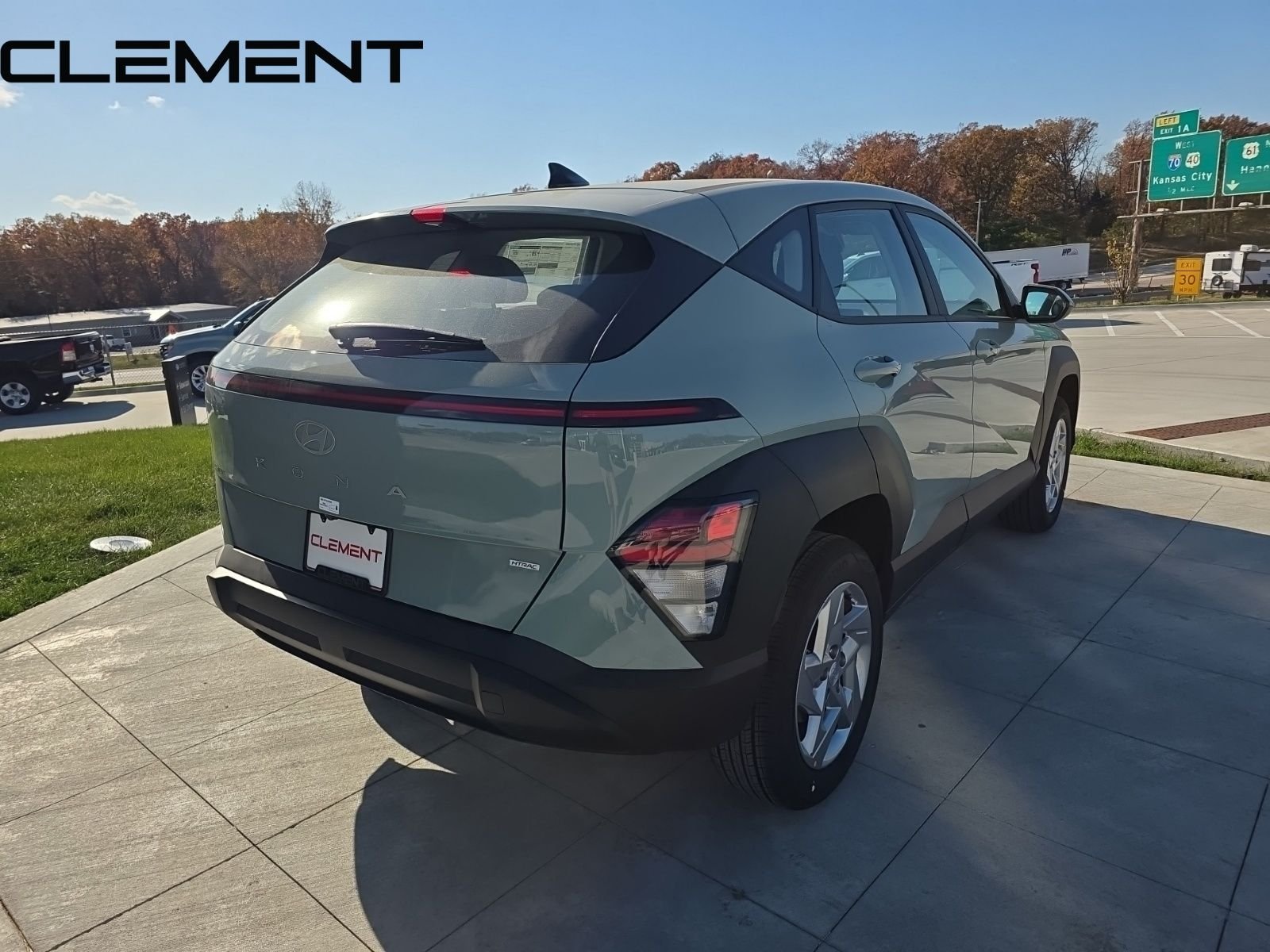 Certified Used 2026 Green Hyundai SE image 7