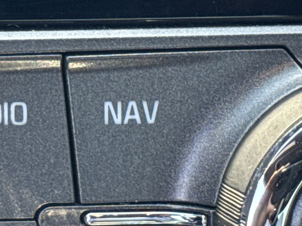 Used 2015 White Cadillac Base image 25