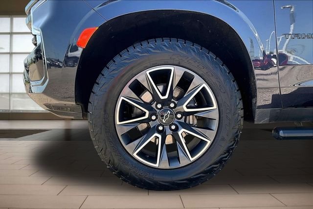 Used 2022 Gray Chevrolet Z71 image 9