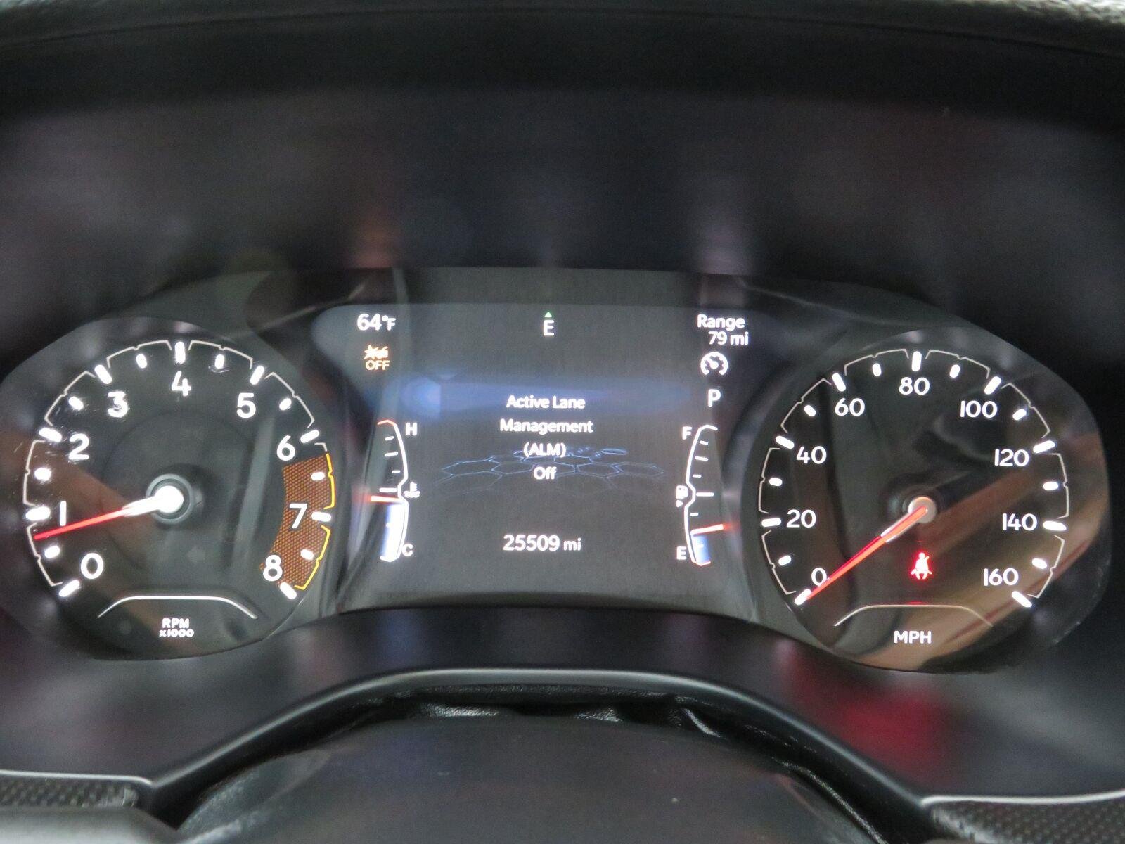 Used 2024 Diamond Black Crystal Pearlcoat Jeep Latitude image 24