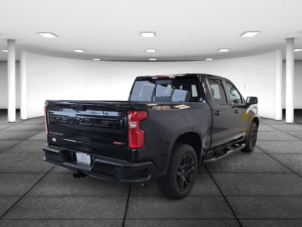 2026 Chevrolet Silverado 1500 RST Crew Cab Pickup Slide 3
