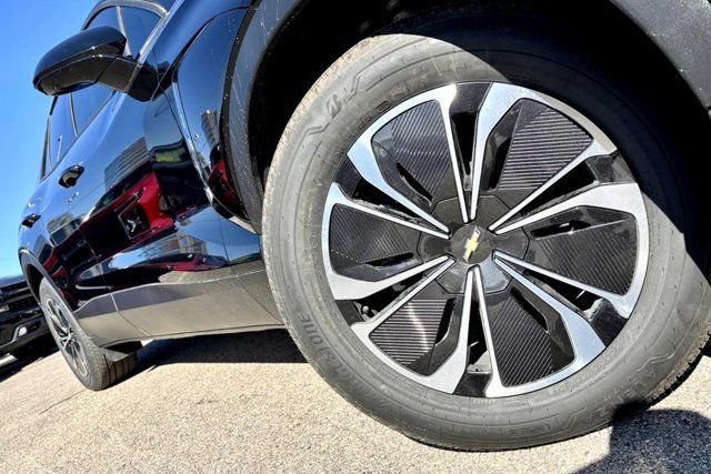 2025 Chevrolet Blazer EV LT - Photo 2