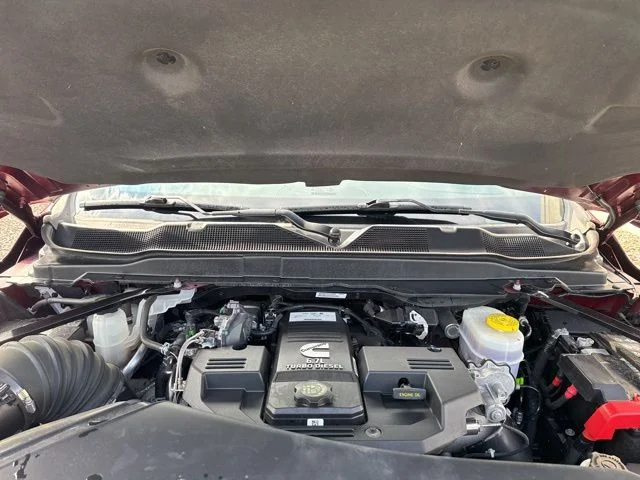 Used 2022 Red Ram Laramie image 17