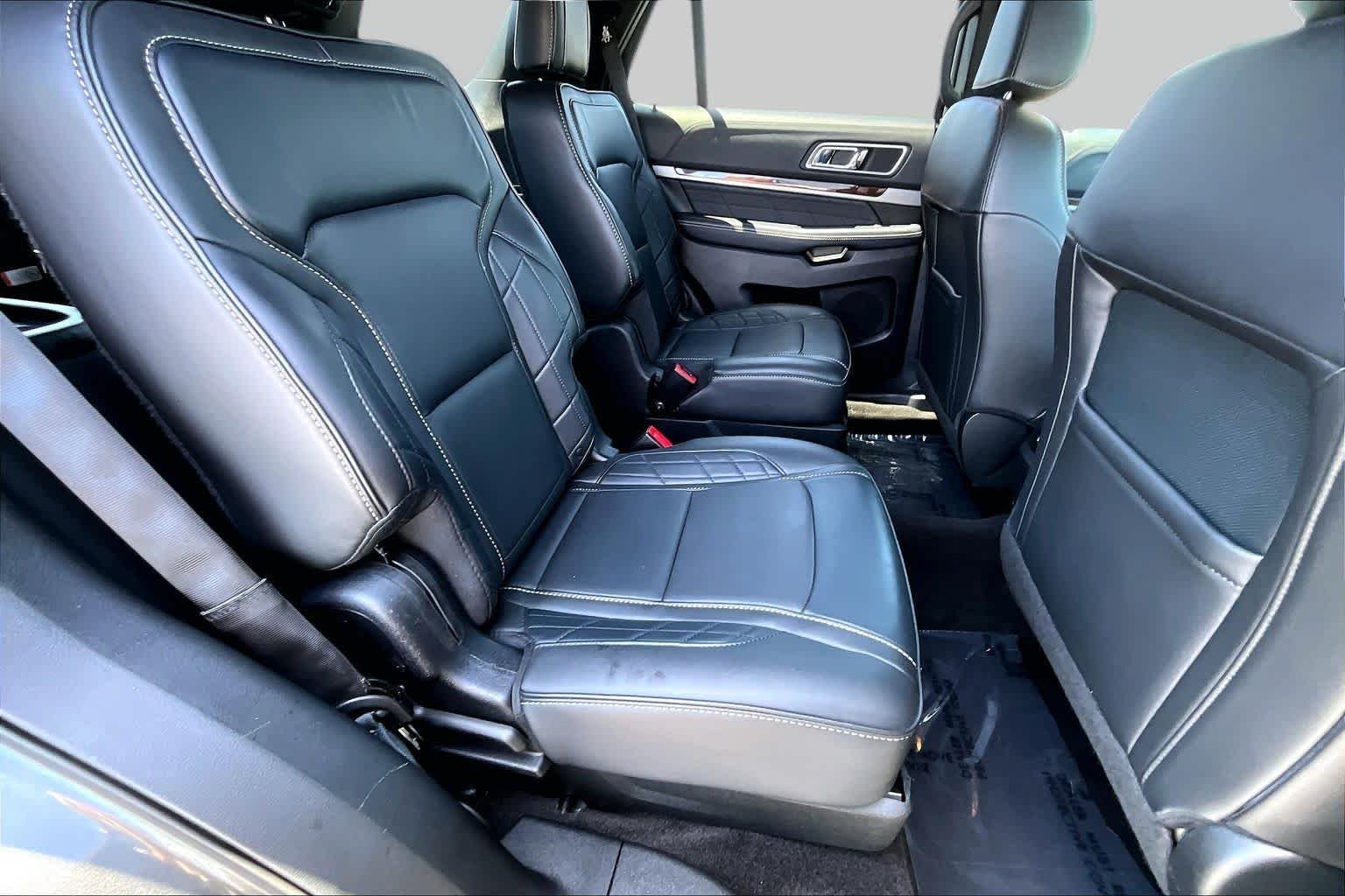 Used 2017 Magnetic Metallic Ford Platinum image 19