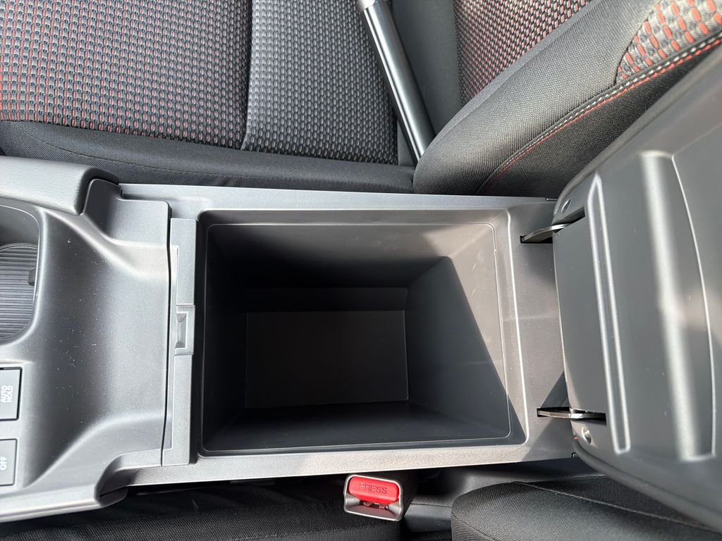 New 2026 Nissan Sentra SR 4D Sedan