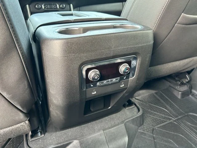 Used 2022 Summit White Chevrolet Z71 image 30