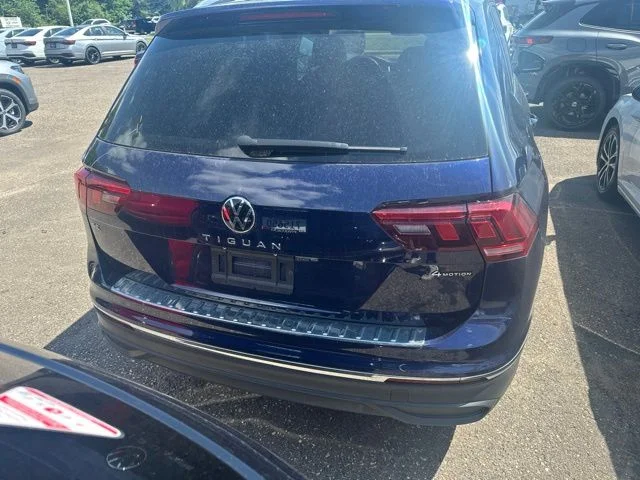 Certified Used 2023 Blue Volkswagen 2.0T SE image 4
