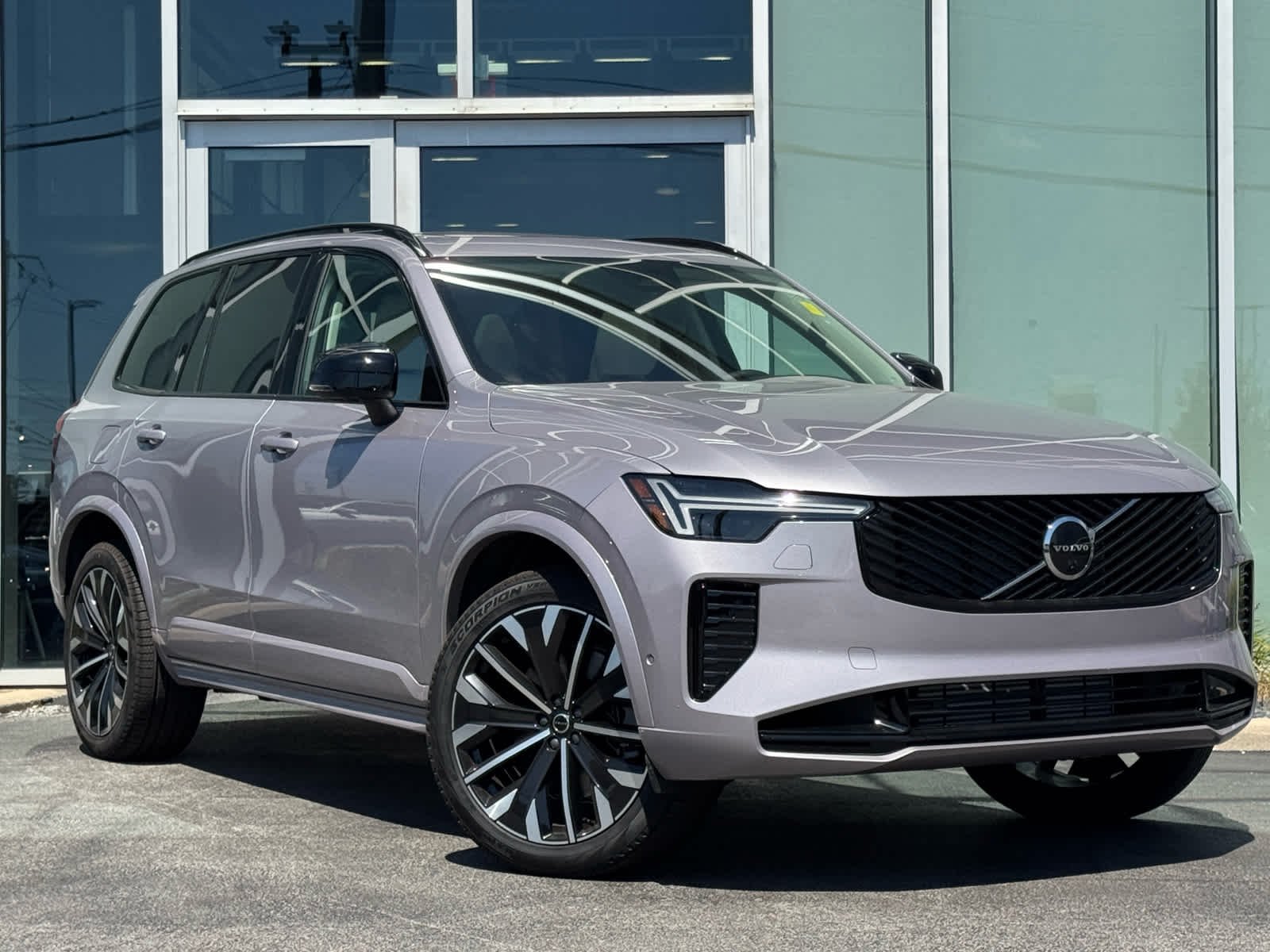2026 Volvo XC90 Plug-In Hybrid