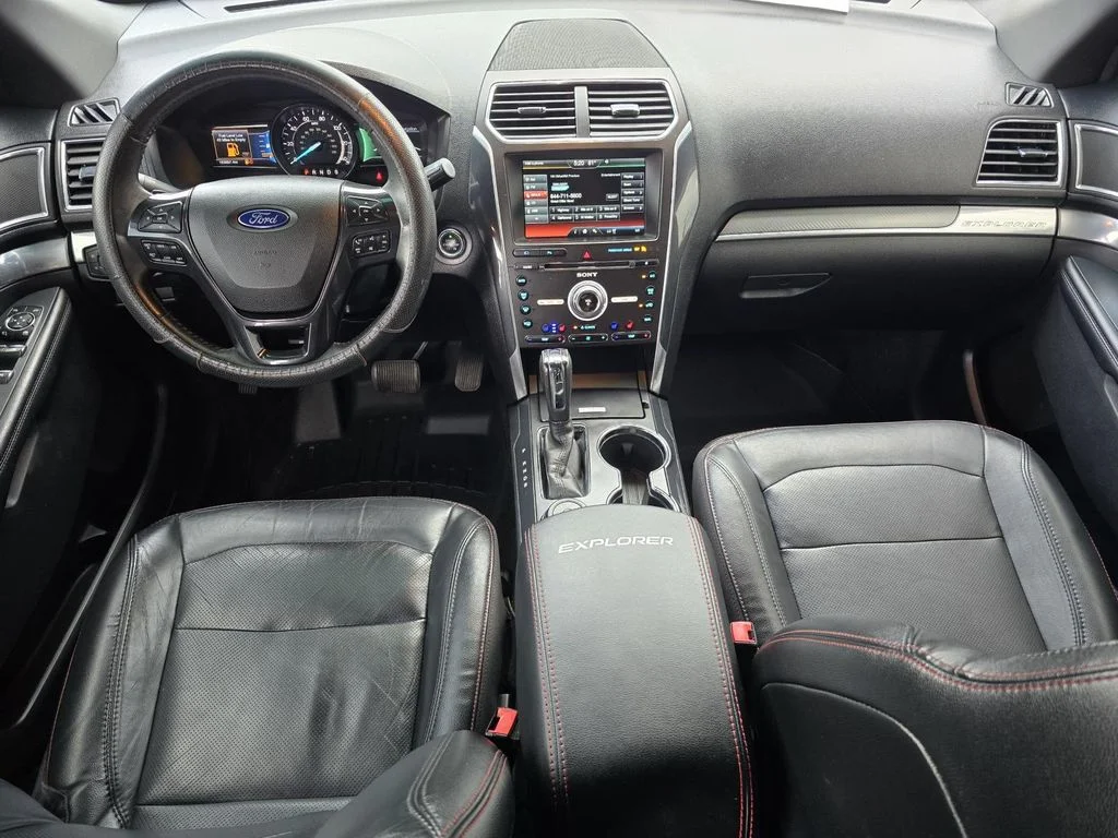 Used 2016 Red Ford Sport image 11