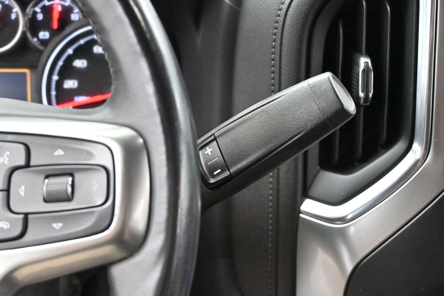 Used 2022 Black Chevrolet LT image 27